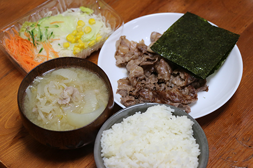 豚汁・牛肉朝食