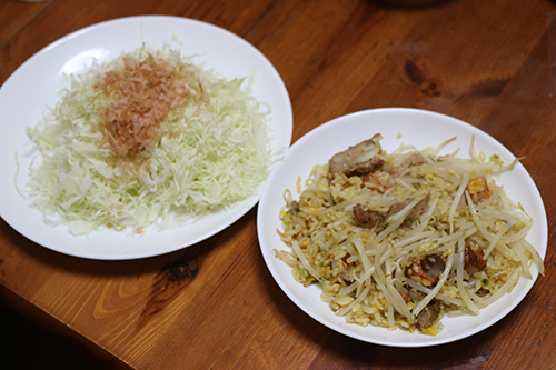 キャベツ・もやしチャーハン朝食