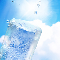 水